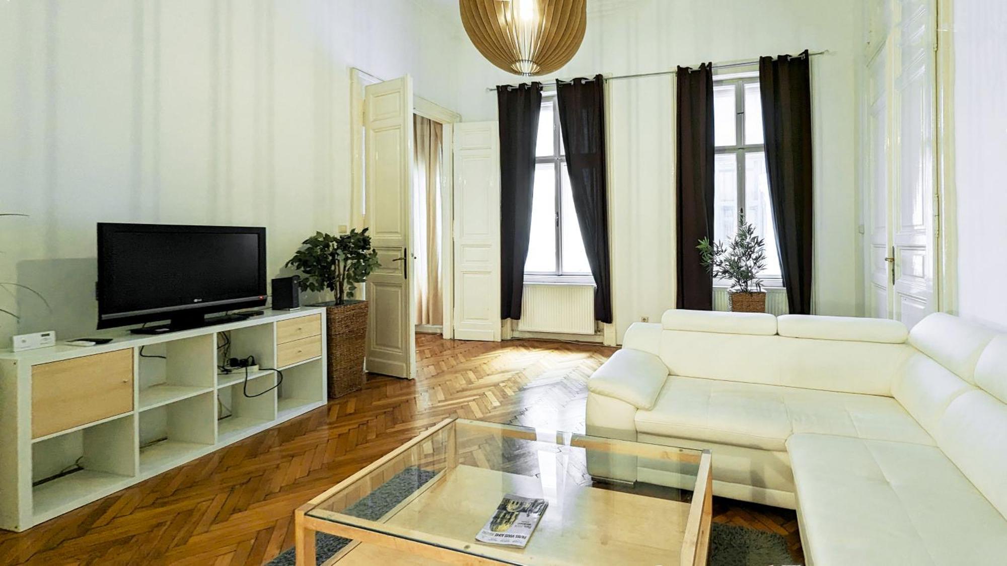 Heart Of The City, Entire Very Big Apartment 布达佩斯 外观 照片